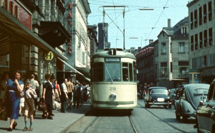 Straßenbahn in der Schwabacher Str.